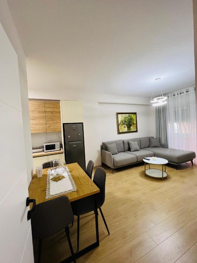 Lovely Apartment, Free Parking Тирана Экстерьер фото