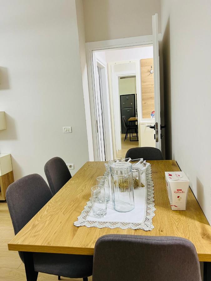 Lovely Apartment, Free Parking Тирана Экстерьер фото